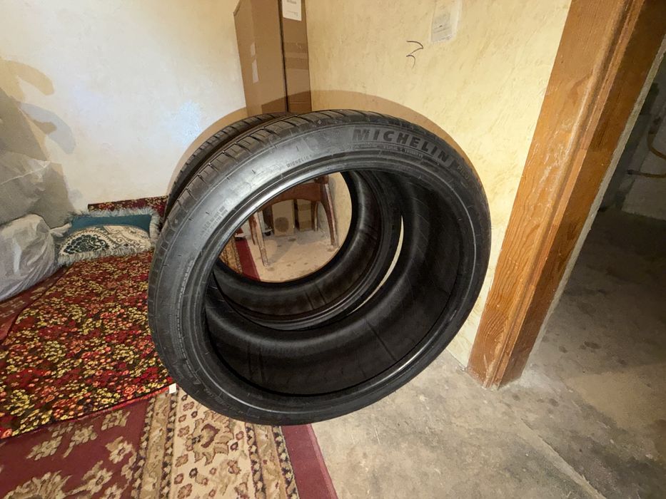 Продам шины Michelin