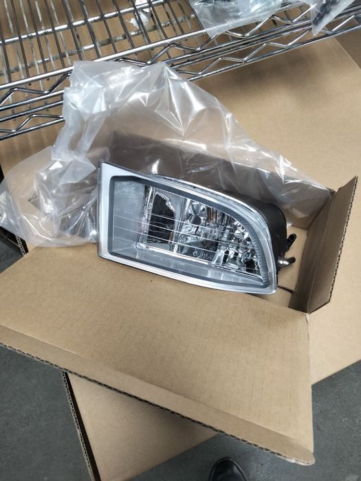 Противотуманка Тойота Прадо 120