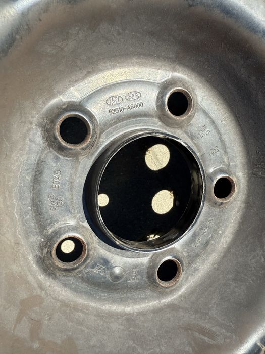 4 бр. джанти Hyundai kia с гуми HANKOOK 195/65/15 dot 22г Почети НОВИ
