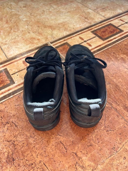 Nike кожени обувки 38 номер