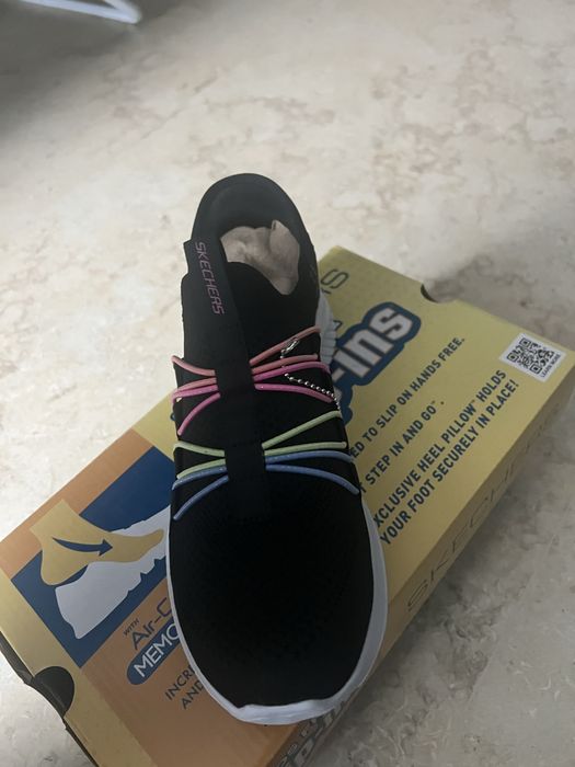 Skechers noi,marimea 36