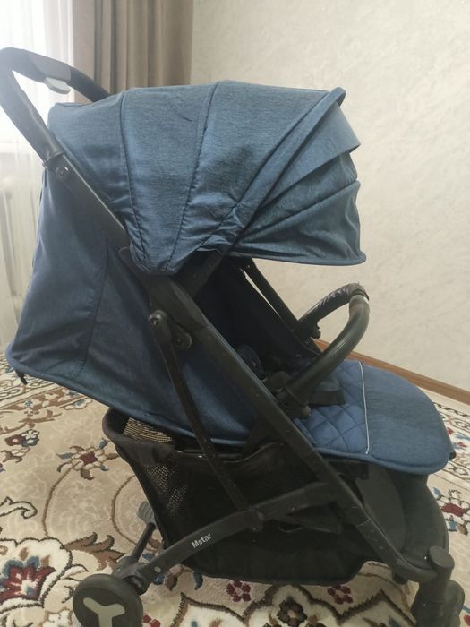 продам прогулочную коляску