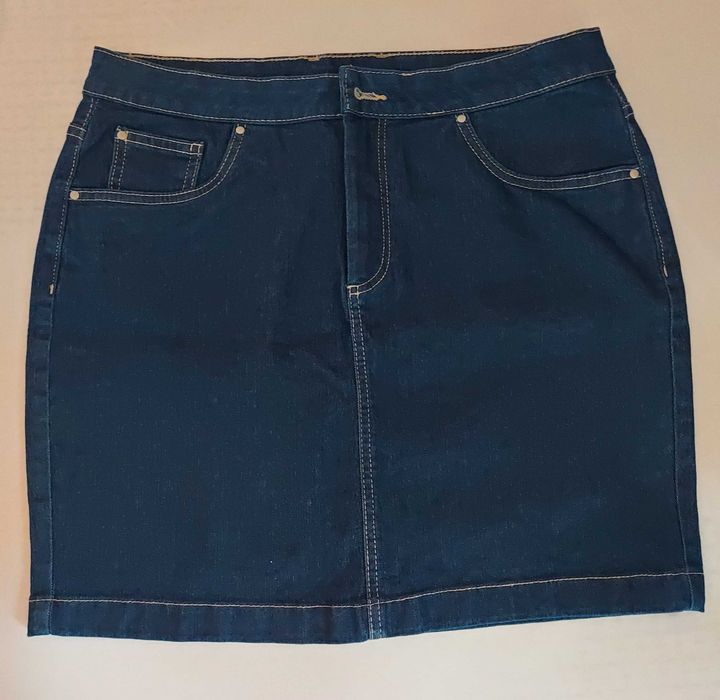 Дънкова тъмносиня пола, размер 42 (ХL)