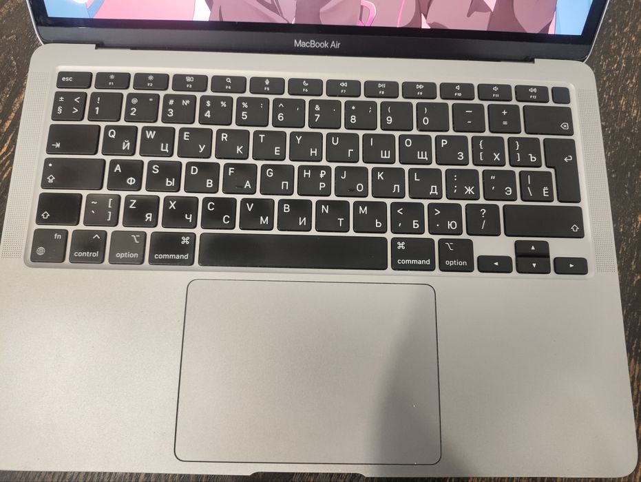 Продам MacBook Air M1 8/256GB