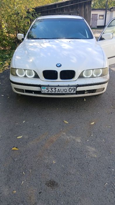 Продаю бмв е 39 в хорошем состояние