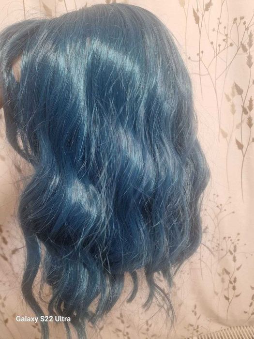 Тъмно синя перука до рамене. Изкуствена коса