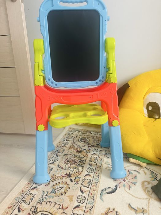 Десткая доска Мольберт