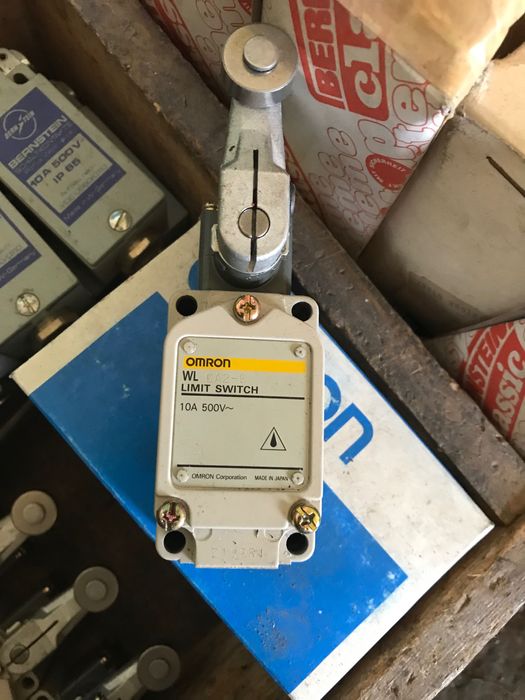 Краен изключвател  немски и японски