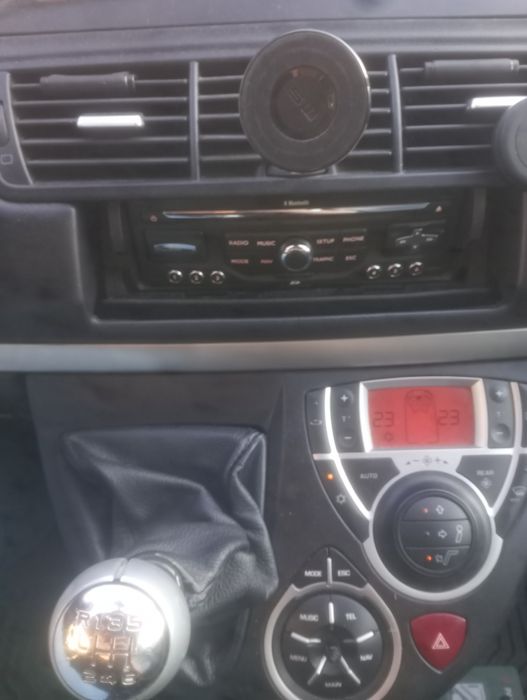 Peugeot 807 din 2011