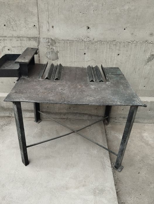 Темир стол иш уч