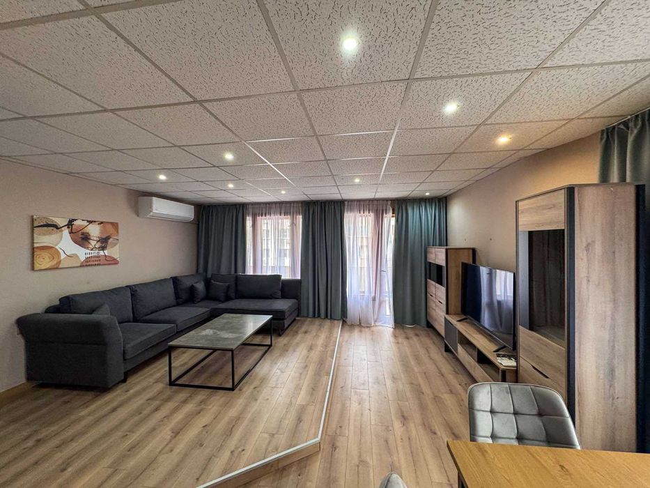 Чисто нов тристаен под наем в кв. Лазур. След ремонт. Паркомясто