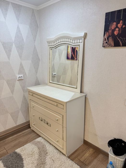 Спальный гарнитур