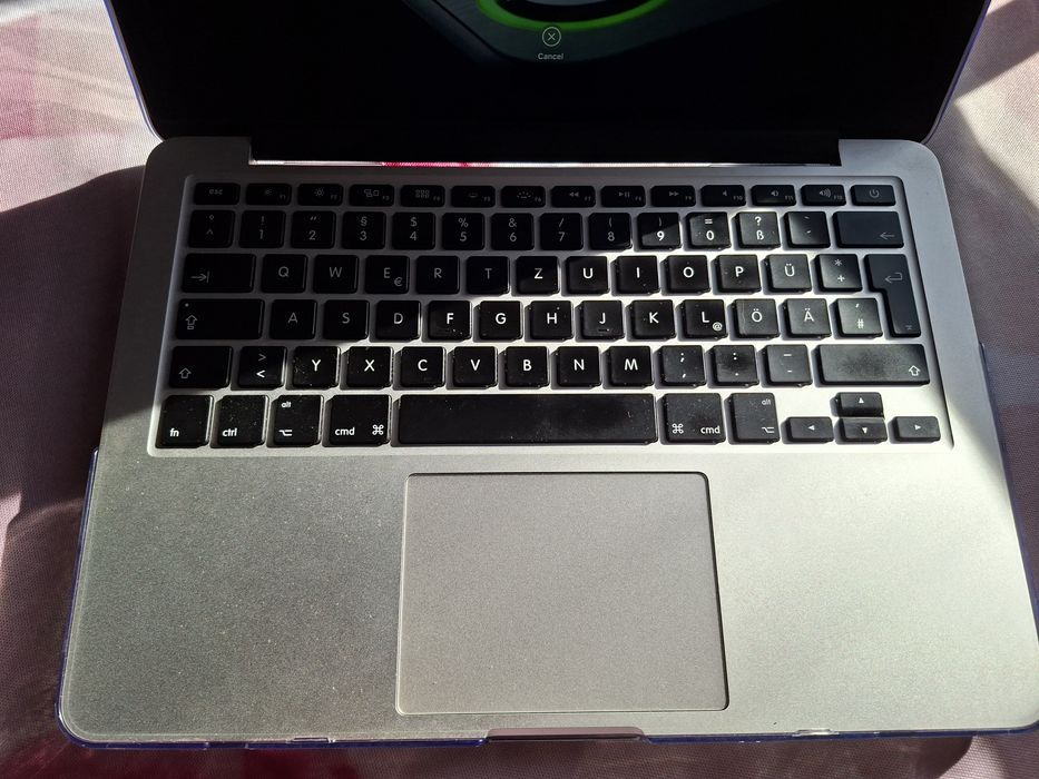 Лаптоп Apple MacBook Retina Mid 2015