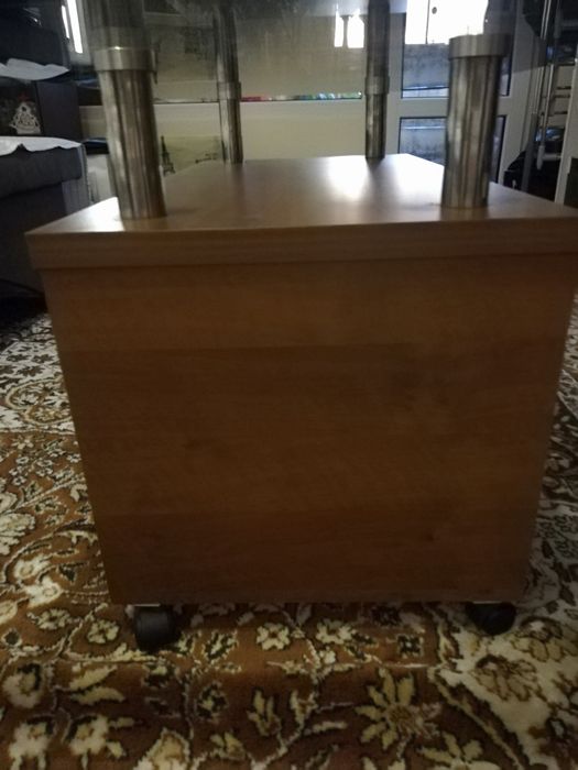 Стабилна и красива Холна маса, Промо!