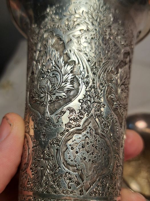 Стара сребърна ваза