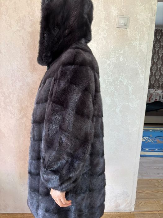 Продам норковую шубу