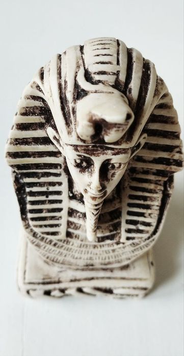 Статуэтка фараона