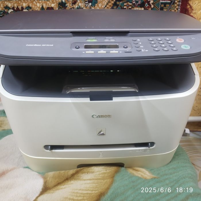 Продам МФУ 3в1 Canon Mf 3228