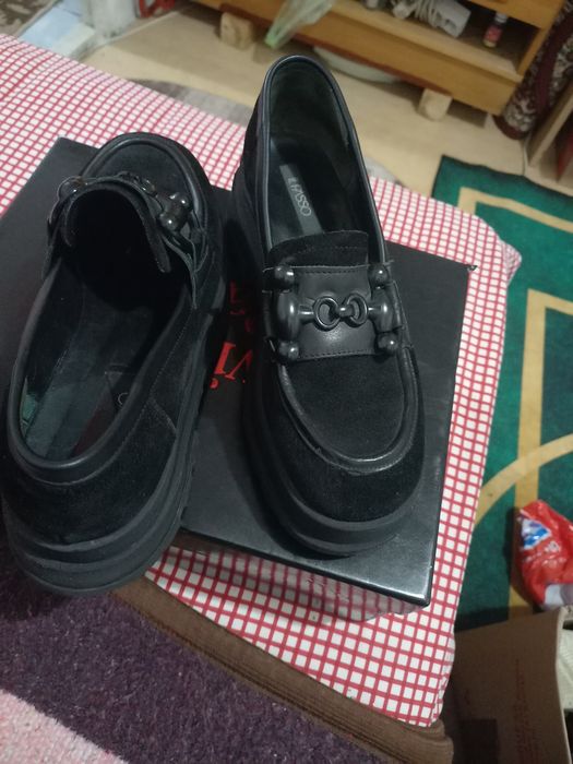 Pantofi cu talpă groasă nr 37