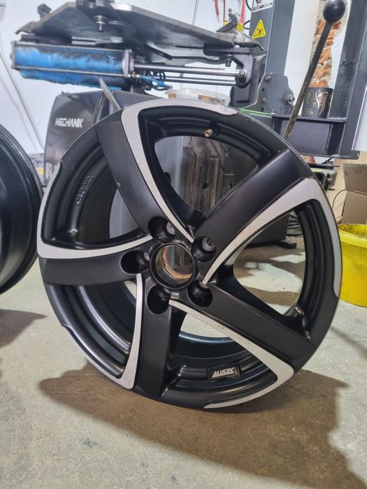 Jante R16 Aliaj 5x100 ALUTEC 7J ET 38 Audi A1 Skoda Fabia vw Polo 6R