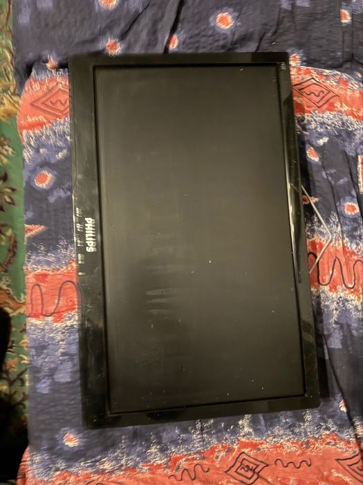 Sistem supraveghere Samsung – DVR 8 canale + HDD 500 GB + monitor