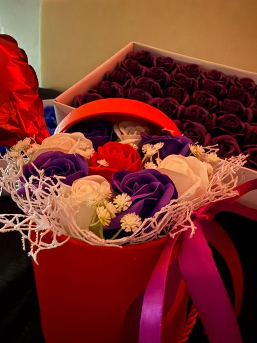 Buchete/aranjamente cu trandafiri din sapun