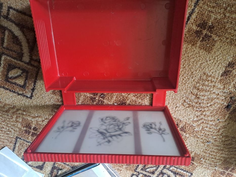 Шкатулки ,для ниток.и прочих принадлежностей