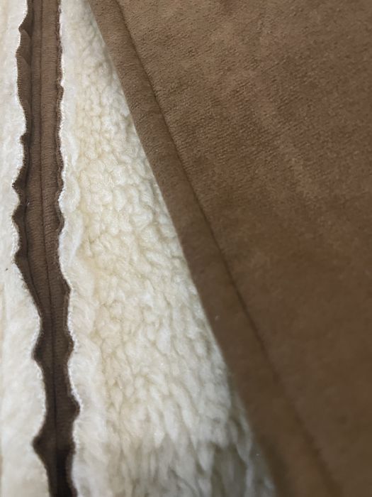 Зимно,топло дамско късо палто с пухена яка