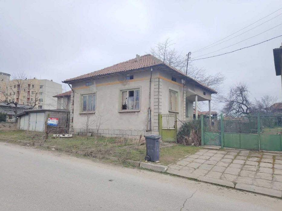 Продава се Къща в Белене - 183 кв.м за 28 €/кв.м - Снимка #4