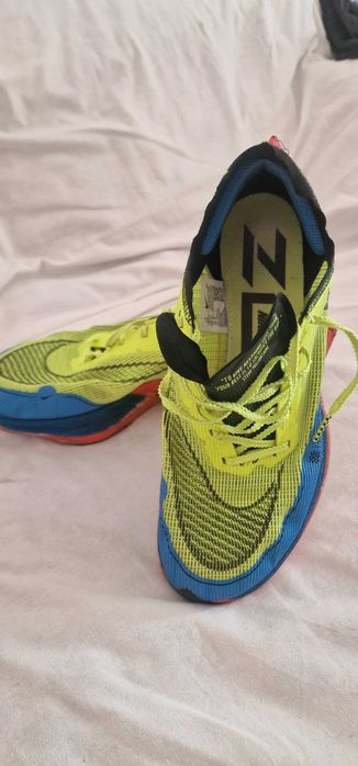 Продавам маратонки Nike