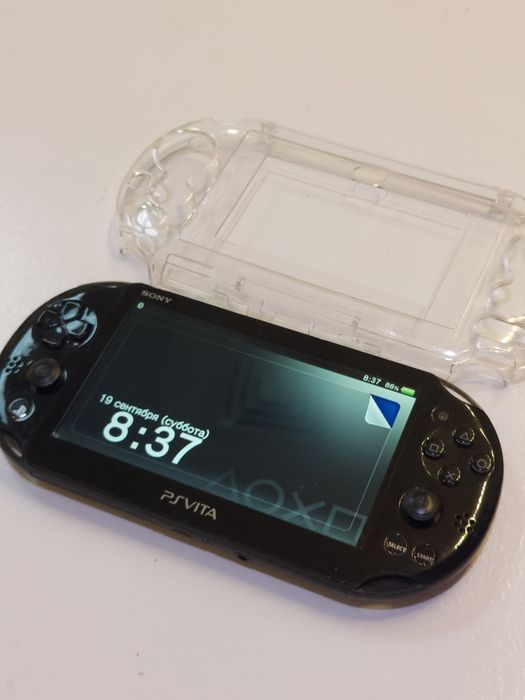 PS Vita 2000 Slim