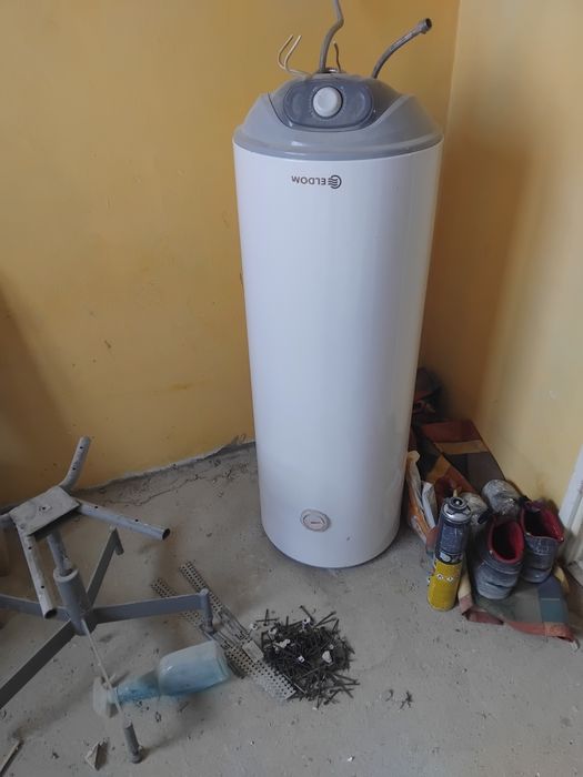 Продавам бойлер 80 л закупен преди 8 месеца