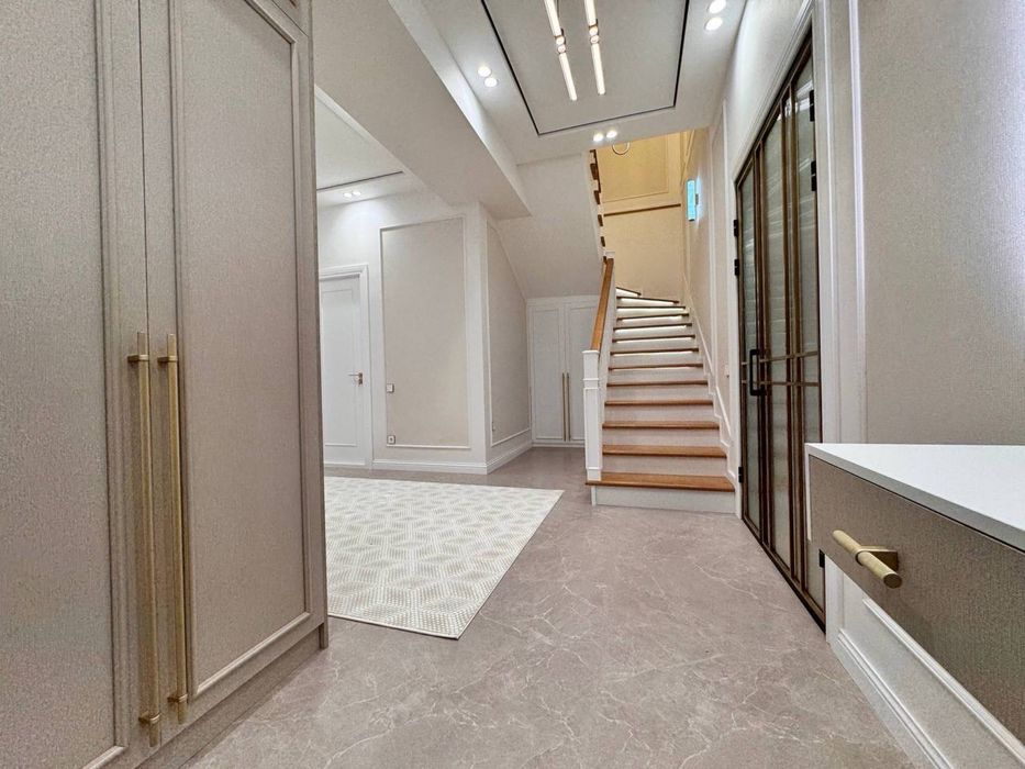 Квартира ЖК Parisien 5/8-9/9 179 кв.м