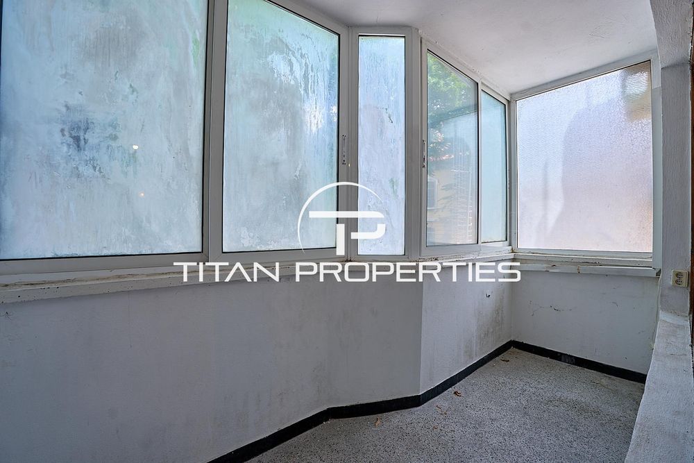 Продава се Тристаен апартамент в Пловдив, Център - 109 кв.м за 2153 €/кв.м - Снимка #12