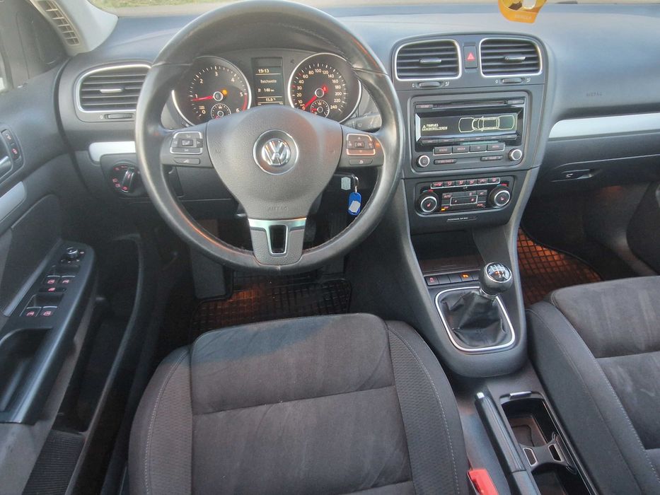 VOLKSWAGEN Golf 2011 — imagine 5
