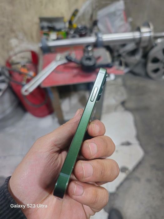 Iphone 13 mini sotiladi.