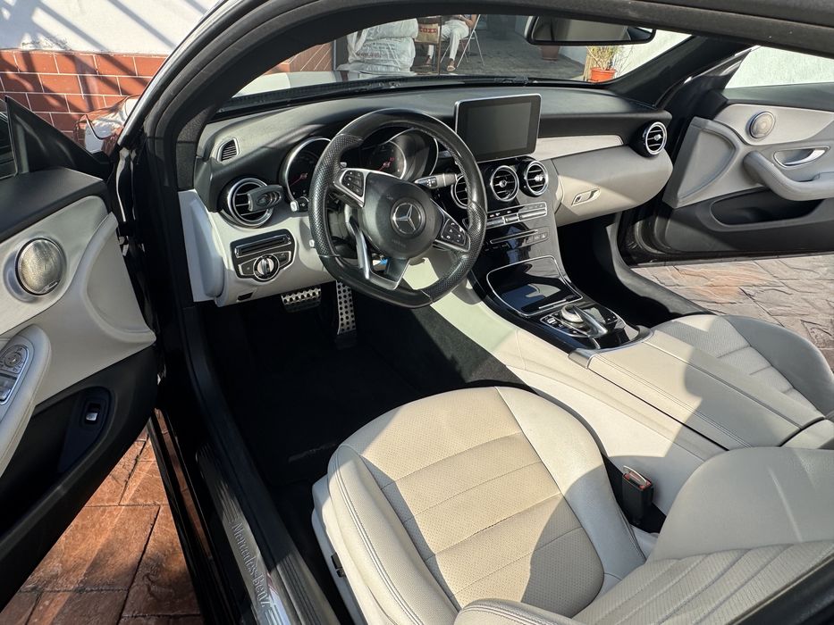 Mercedes Benz C220 coupe