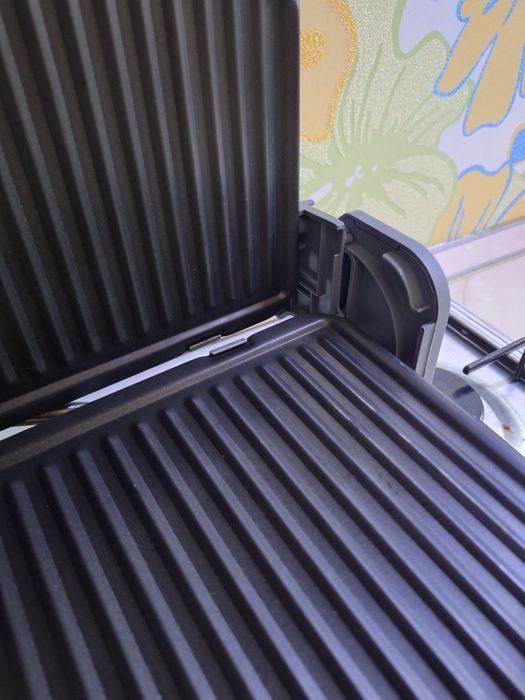 Электрогриль Sinbo SSM 2536, красный