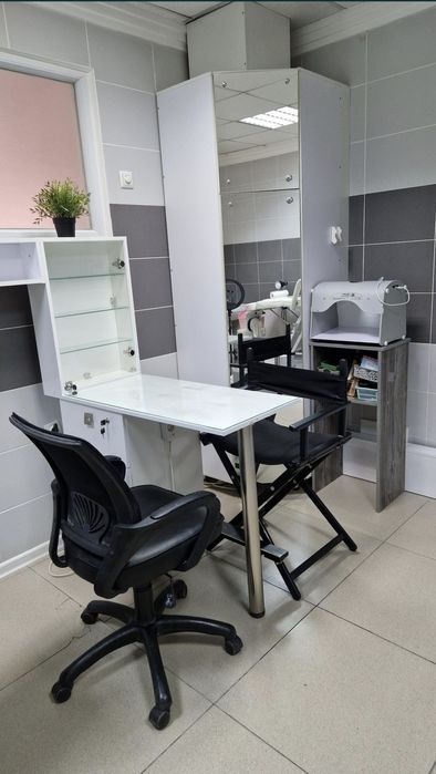 Аренда маникюрного столика