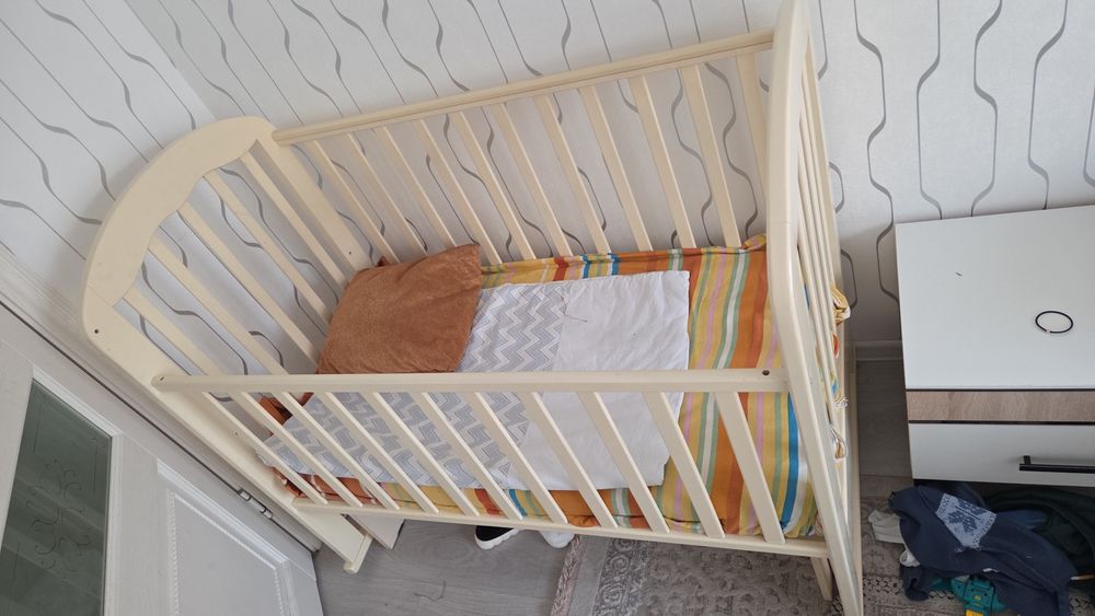 Детский манеж отдам даром!