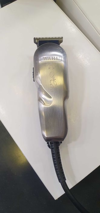 vând trimmer wahl Hero
