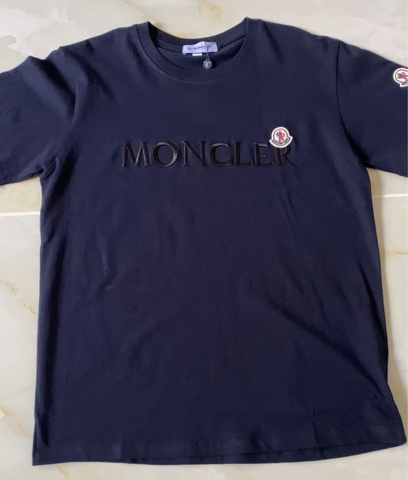 Moncler футболка