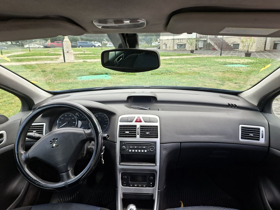 Vand sau schimb  peugeot 307