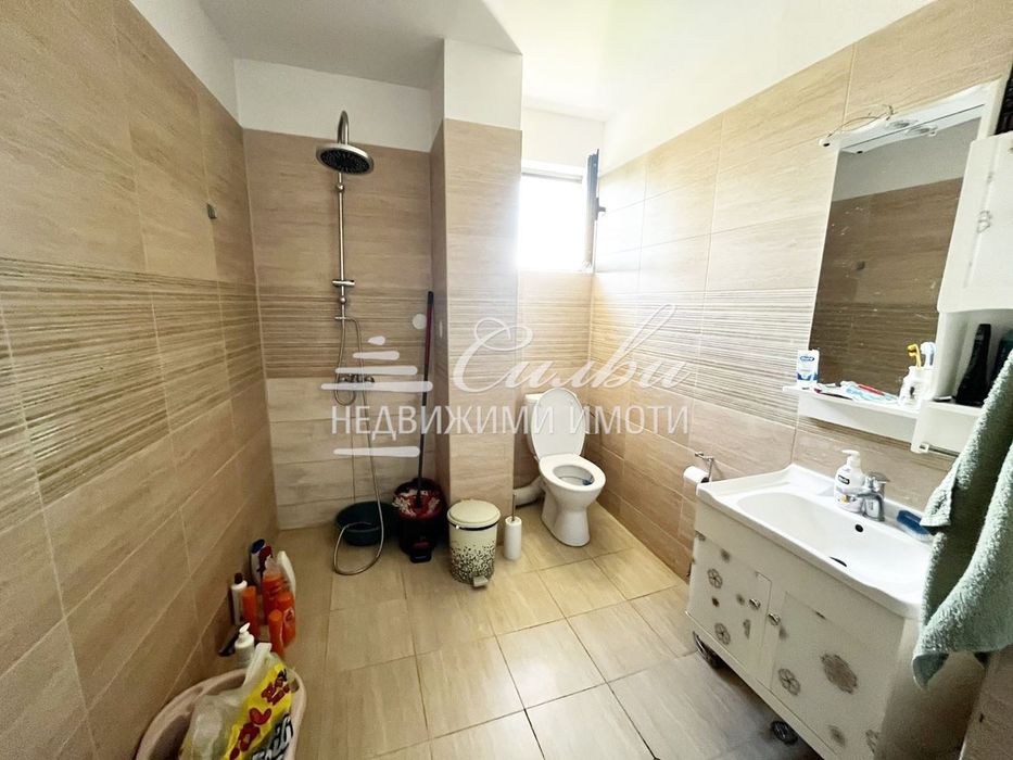 Продава се Двустаен апартамент в Шумен, Център - 68 кв.м за 1931 €/кв.м - Снимка #6