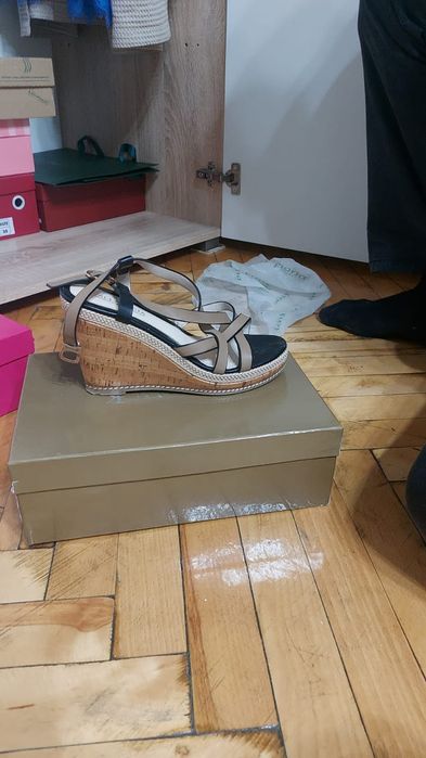 Продам женские обуви