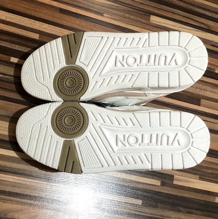 Lv skate crem în conditie perfecta