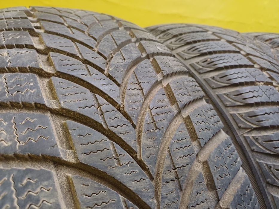 Шины 195/65 R15 MAXXIS комплект.