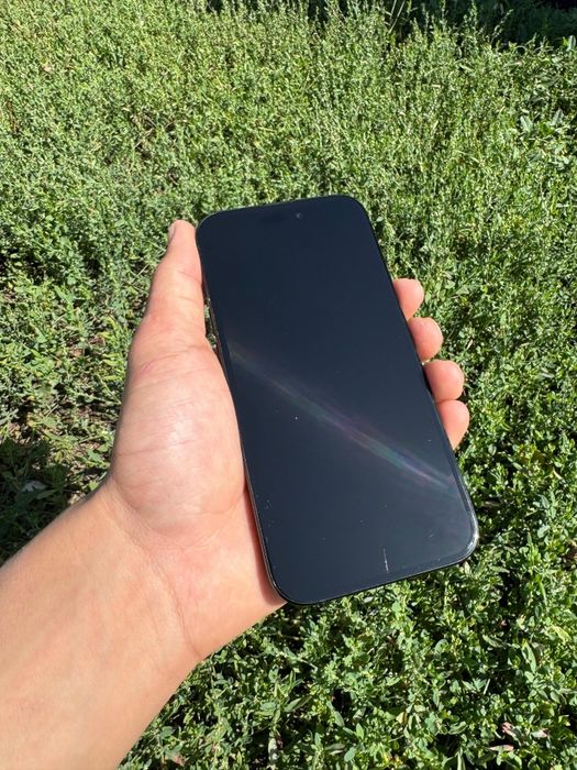 СРОЧНО продаю iPhone 15