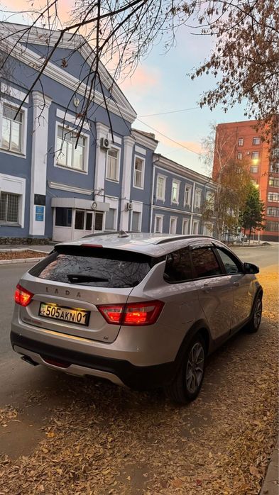 Lada Vesta Sv cross