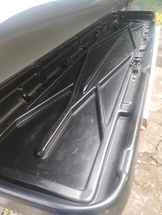 Автобокс KAMEI размерите 230/32/52 см височина 33см